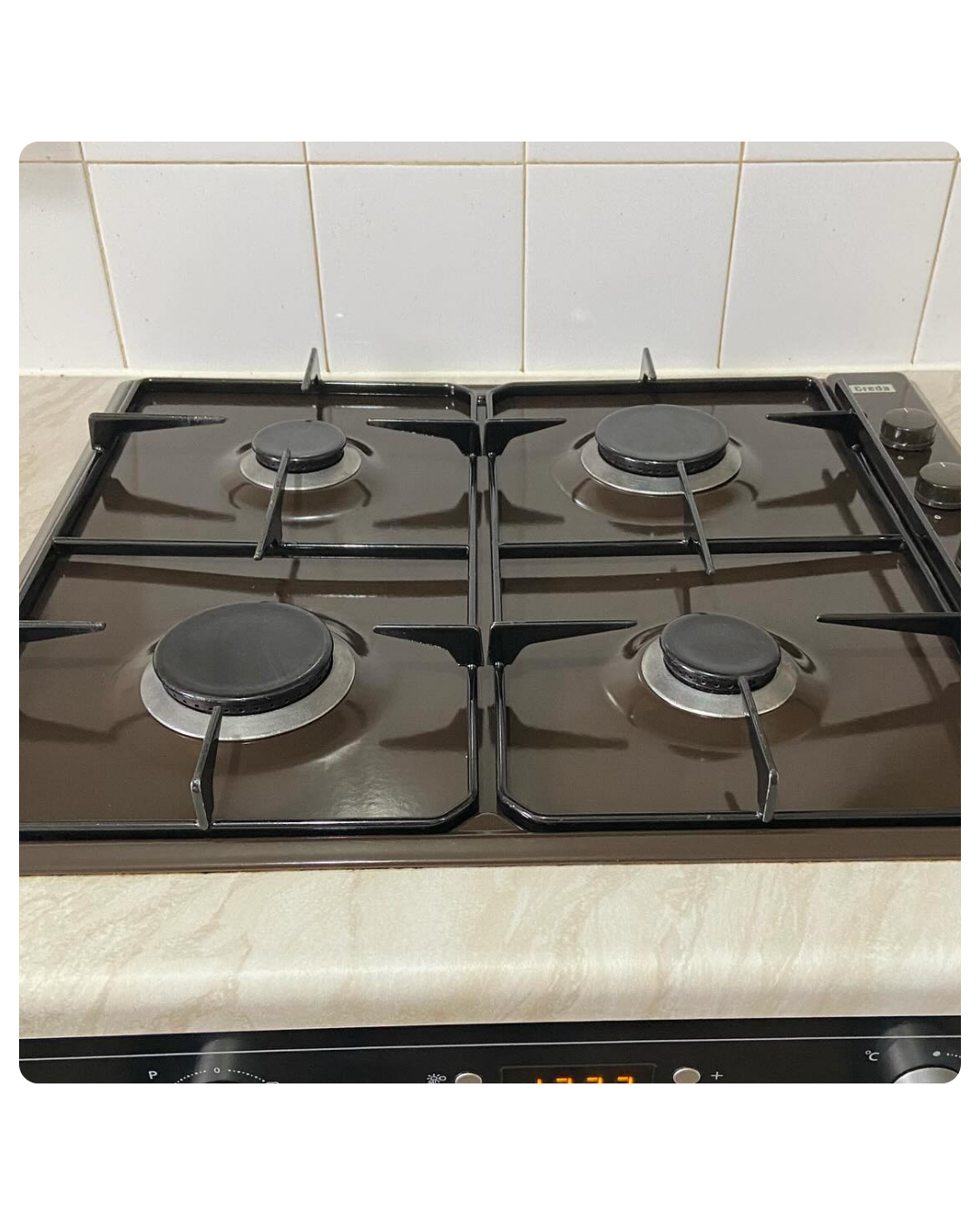 Domestic hob cleaned and polished to like-new condition