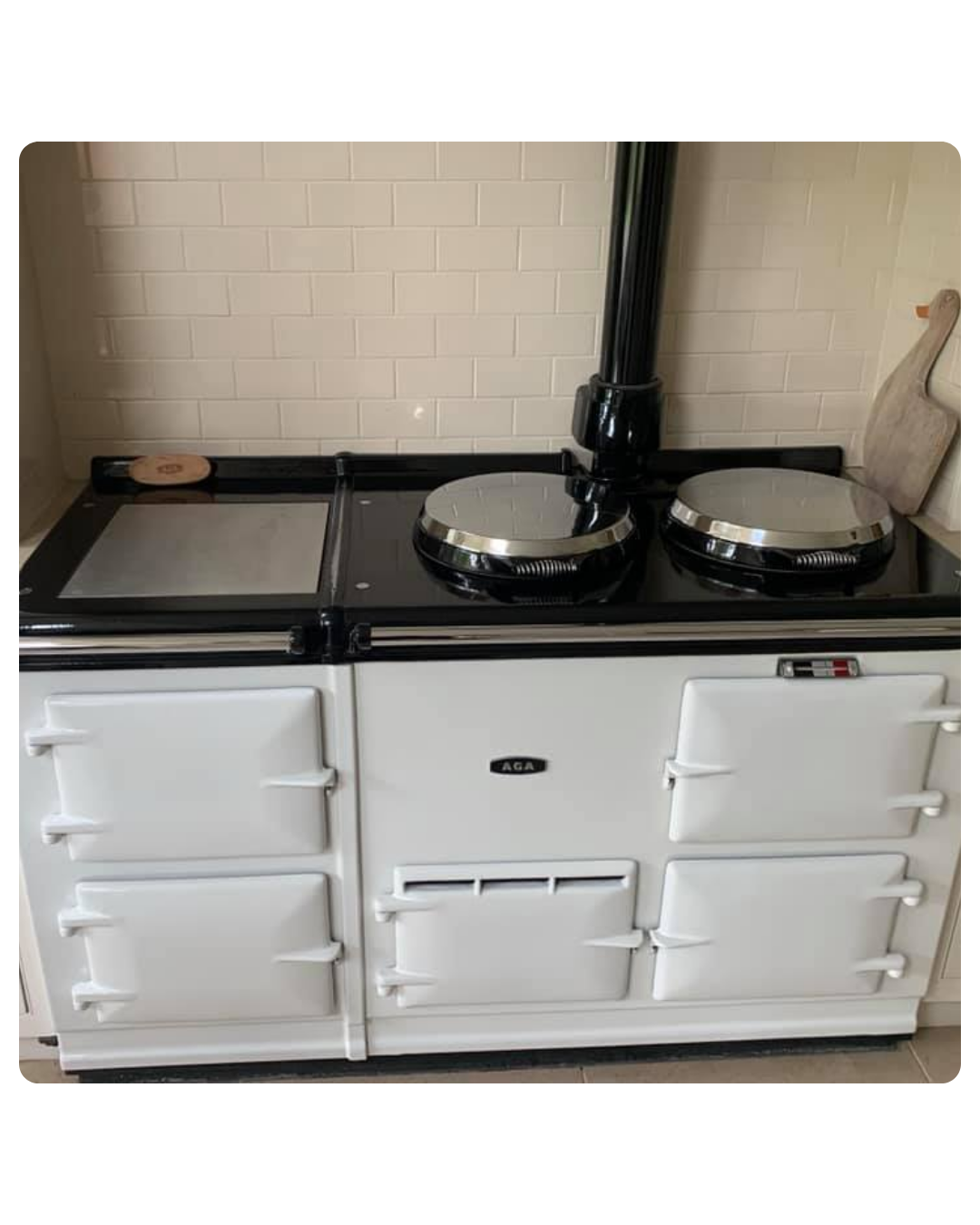 a picture of a clean aga done by oven rescue