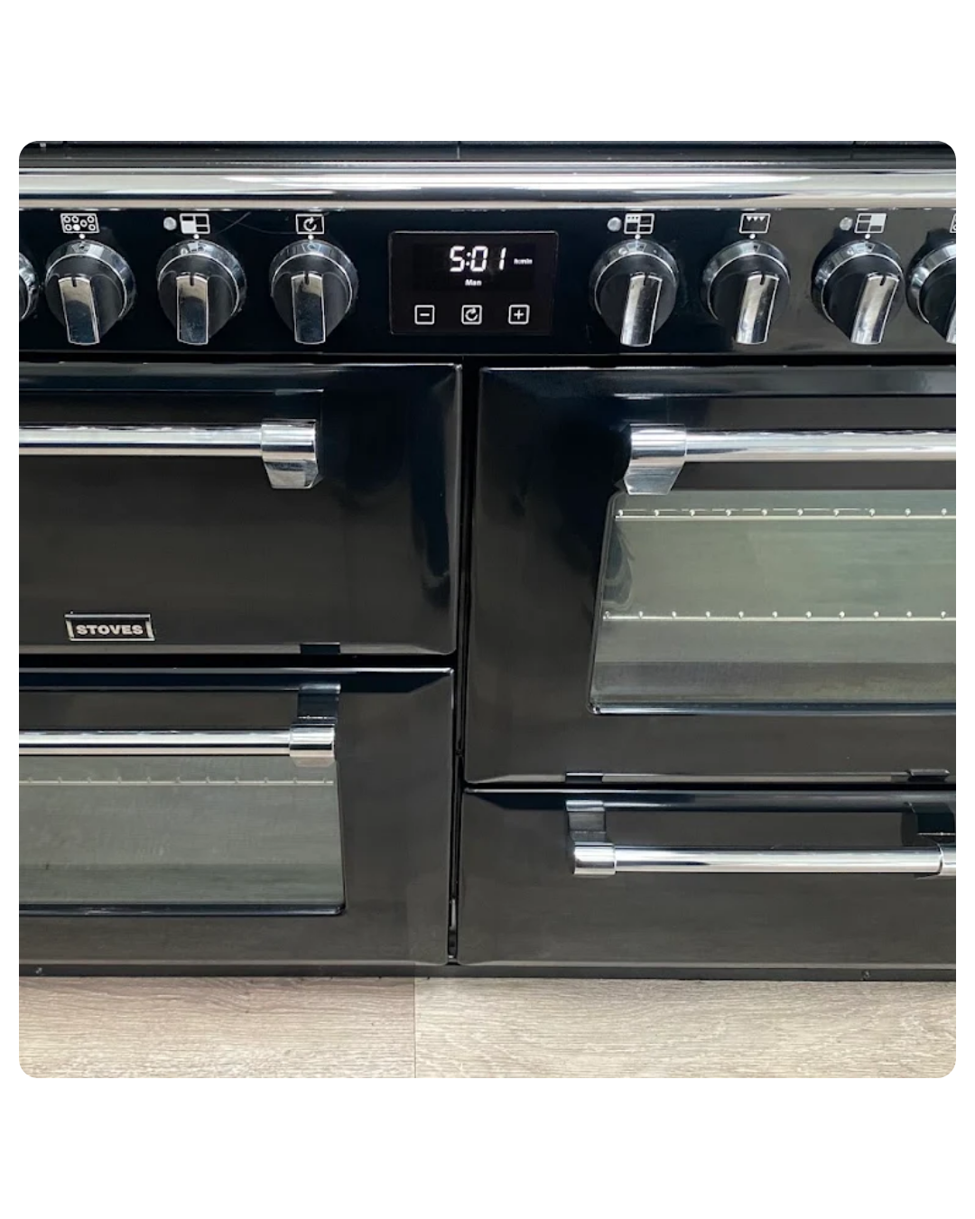 Sparkling clean range oven with polished doors and hob