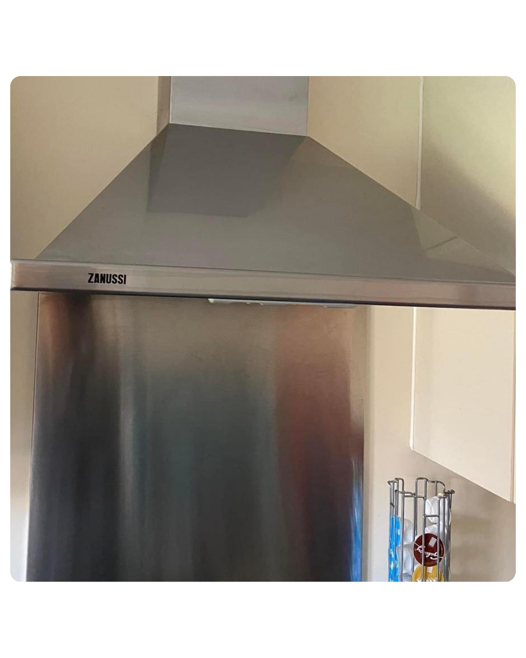 extractor hood after deep cleaning