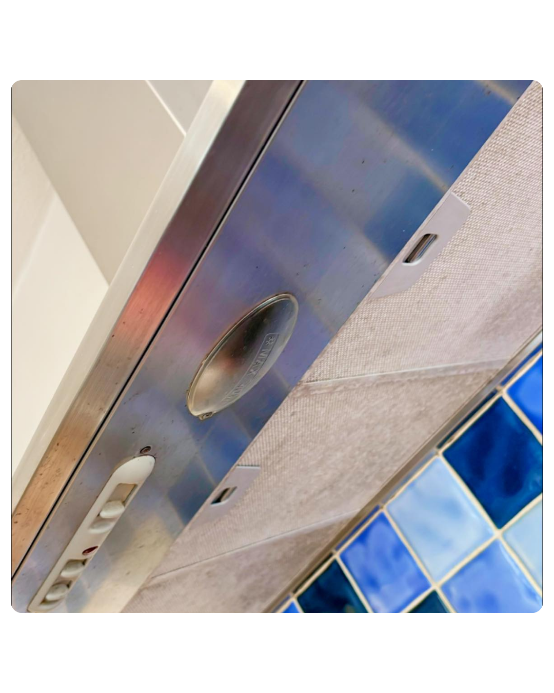 Kitchen extractor fan cleaned and degreased