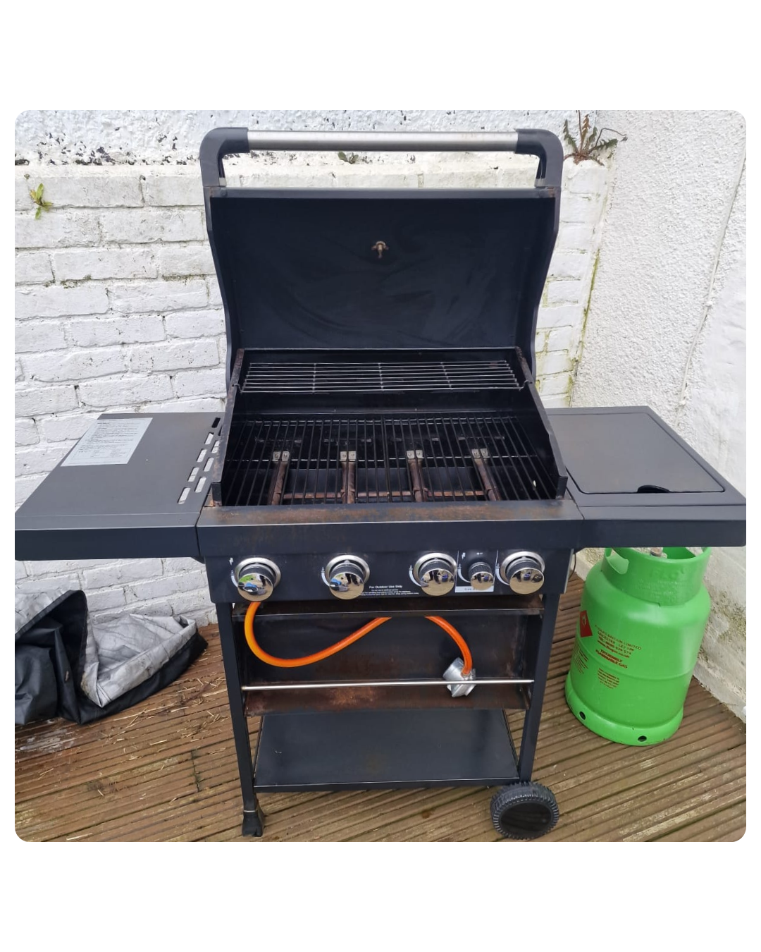 Domestic BBQ cleaned and restored professionally